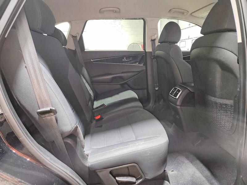 2019 Kia Sorento მანქანა იყიდება აუქციონზე, vin: 5XYPG4A31KG585484, აუქციონის ნომერი: 51559876