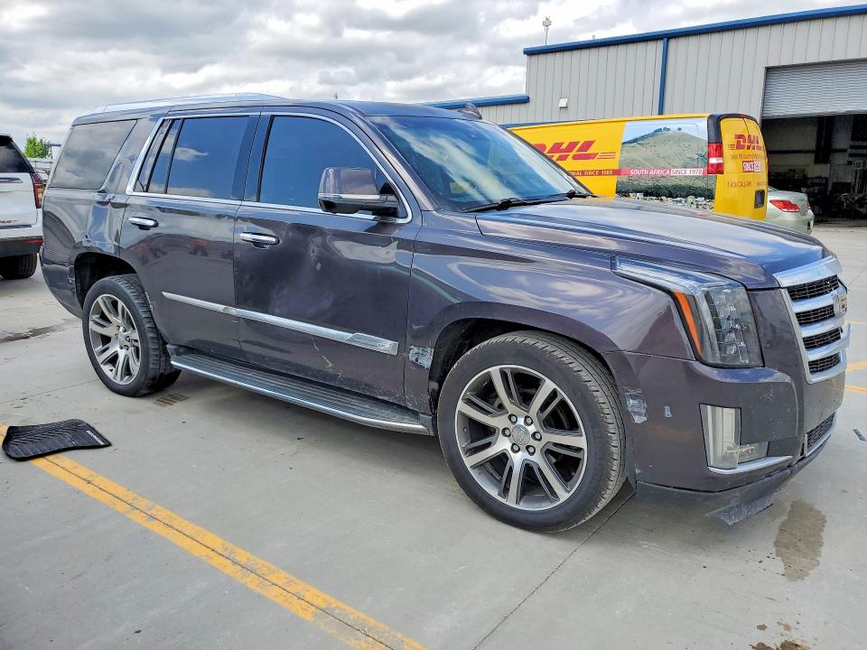 49547826 :رقم المزاد ، 1GYS4MKJ0FR689496 vin ، 2015 Cadillac Escalade مزاد بيع