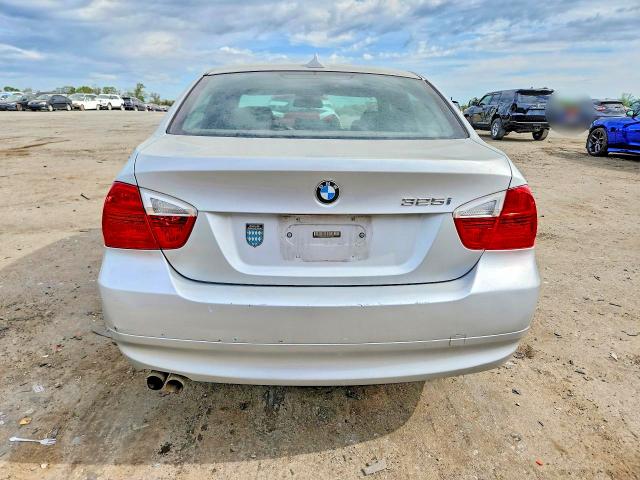 49808556 :رقم المزاد ، WBAVB13556PT24328 vin ، 2006 Bmw 325 مزاد بيع