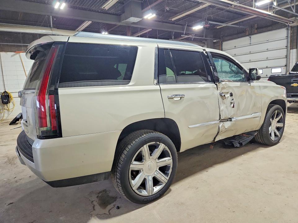 49460756 :رقم المزاد ، 1GYS4MKJ8FR500075 vin ، 2015 Cadillac Escalade مزاد بيع
