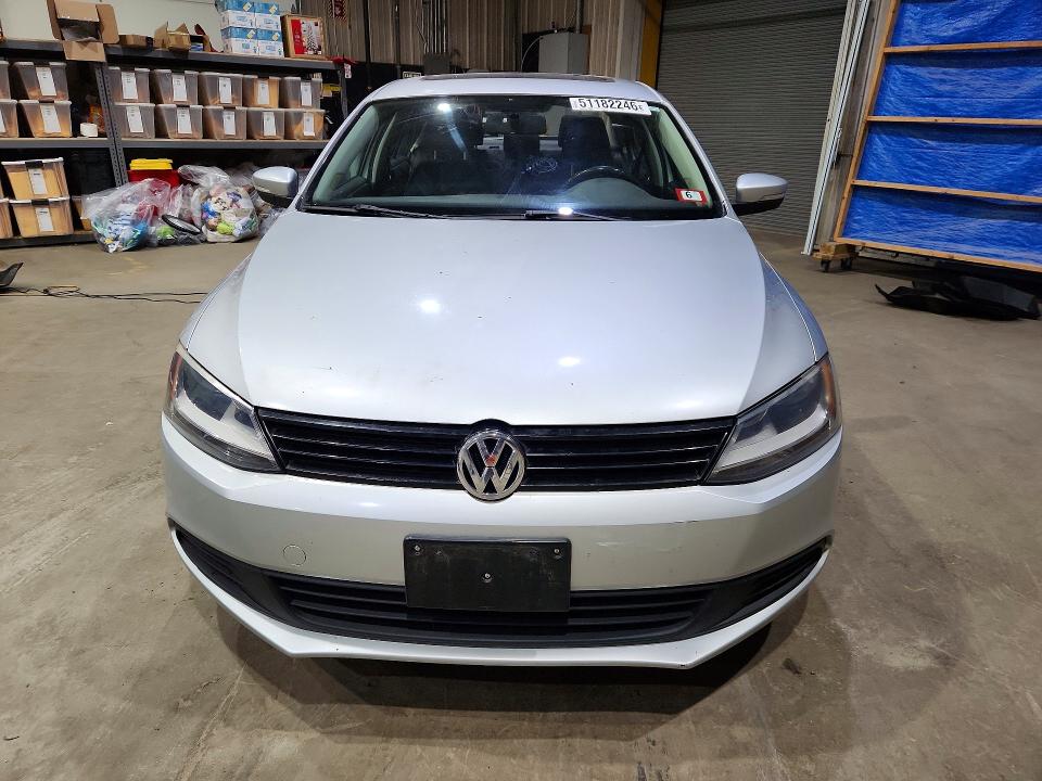 2011 Volkswagen Jetta მანქანა იყიდება აუქციონზე, vin: 3VW3L7AJXBM109146, აუქციონის ნომერი: 51182246