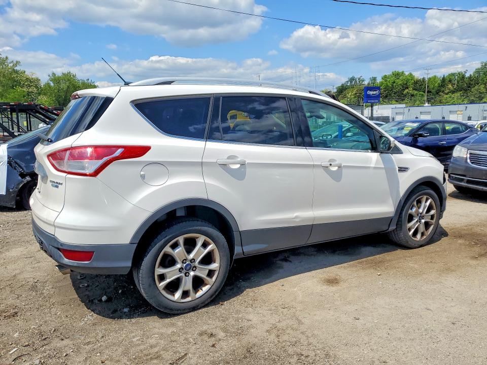 2016 Ford Escape მანქანა იყიდება აუქციონზე, vin: 1FMCU9J96GUC18560, აუქციონის ნომერი: 51967706