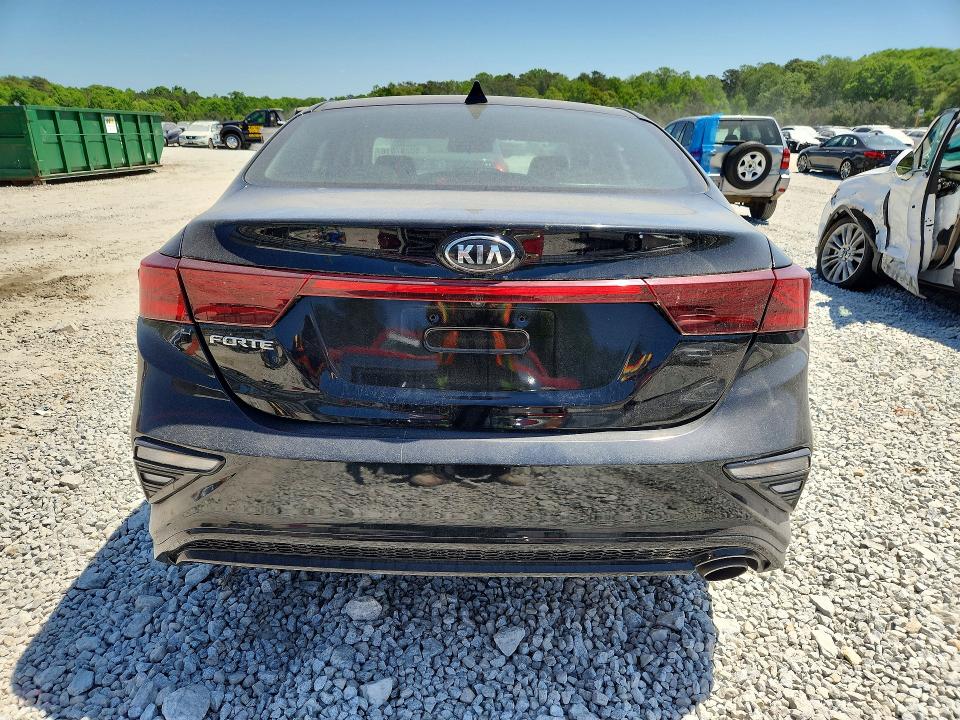 50287016 :رقم المزاد ، 3KPF24AD6ME266875 vin ، 2021 Kia Forte مزاد بيع