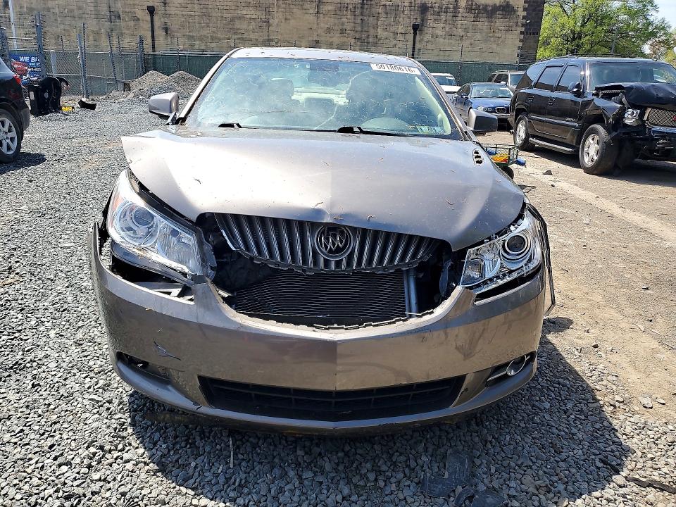 50180616 :رقم المزاد ، 1G4GD5GD0BF390294 vin ، 2011 Buick Lacrosse مزاد بيع