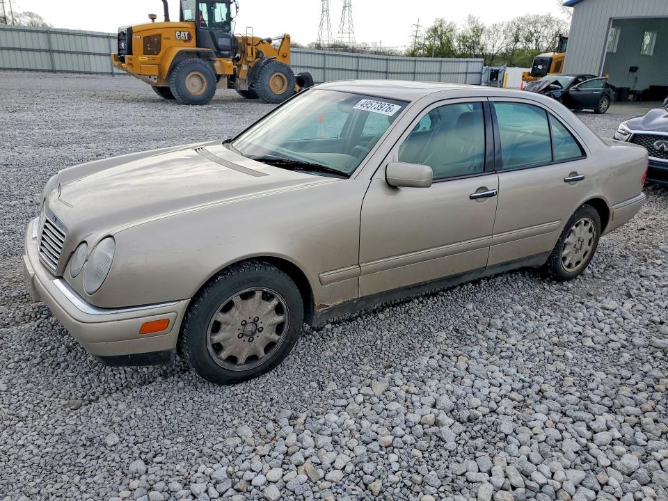 1999 Mercedes-benz E მანქანა იყიდება აუქციონზე, vin: WDBJF65H0XA834065, აუქციონის ნომერი: 49573976