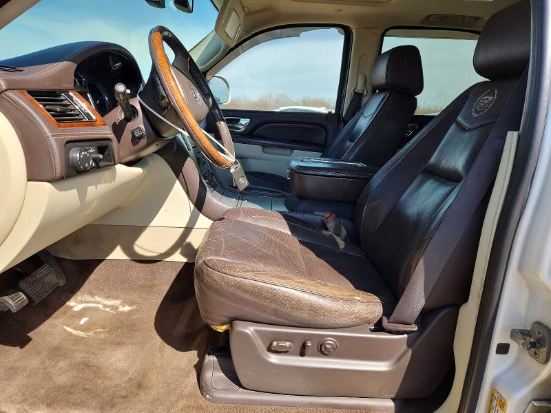 49183396 :رقم المزاد ، 1GYS4DEF5BR133136 vin ، 2011 Cadillac Escalade مزاد بيع