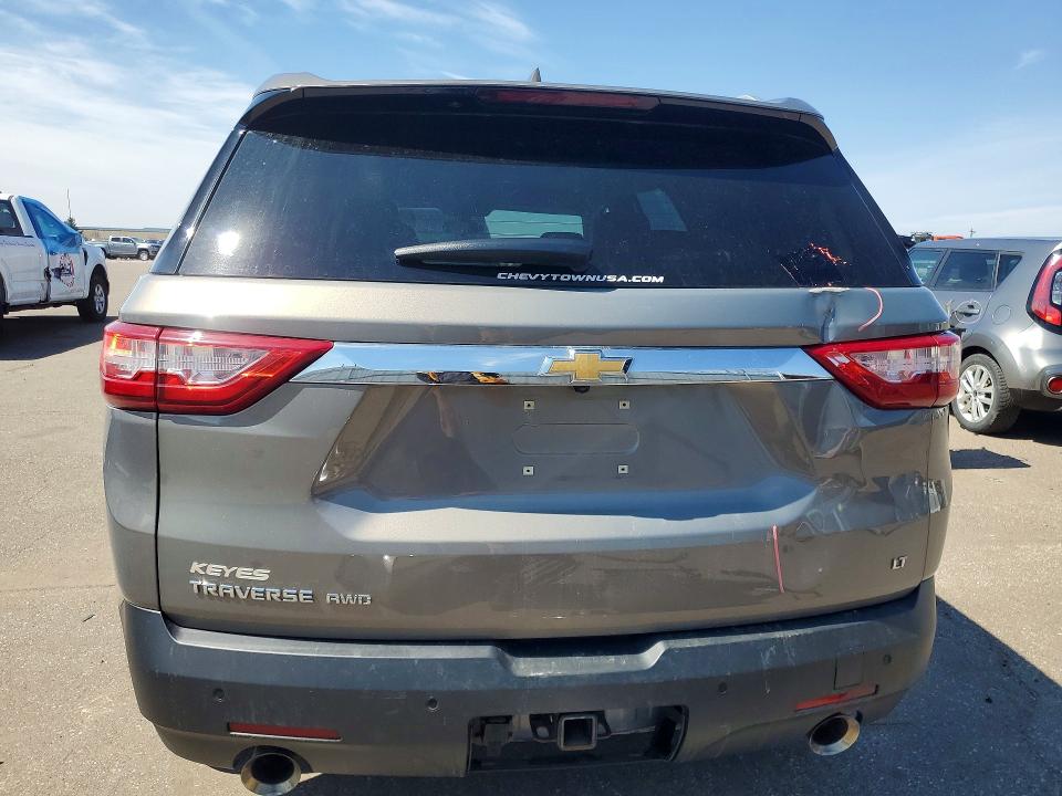50452476 :رقم المزاد ، 1GNEVGKW3JJ215196 vin ، 2018 Chevrolet Traverse مزاد بيع