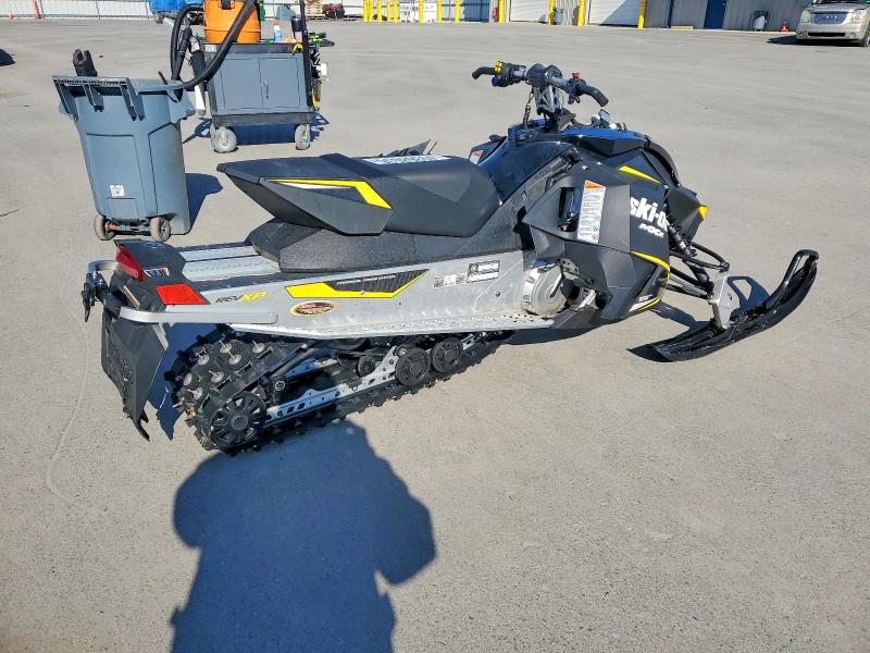 49368536 :رقم المزاد ، 2BPSBHJBXJV000975 vin ، 2018 Ski Mxz600 مزاد بيع