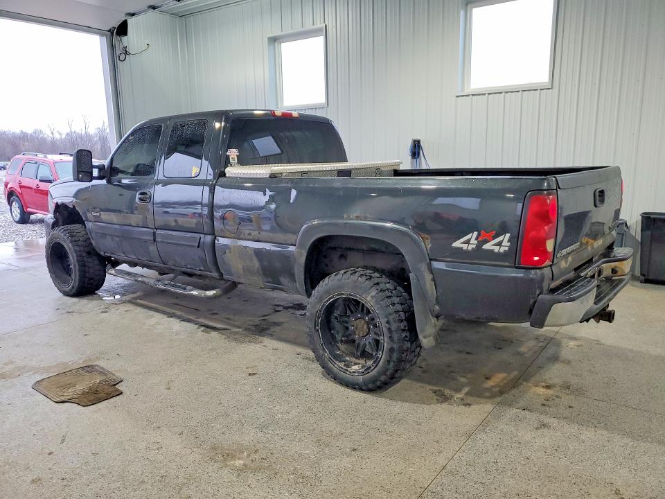 Продажа на аукционе авто 2004 Chevrolet Silverado, vin: 1GCHK29204E271677, номер лота: 48007976
