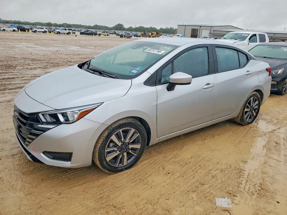 50757746 :رقم المزاد ، 3N1CN8EV9PL856043 vin ، 2023 Nissan Versa مزاد بيع