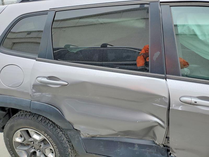 Продаж на аукціоні авто 2019 Jeep Cherokee, vin: 1C4PJMBX1KD259184, номер лоту: 49941186