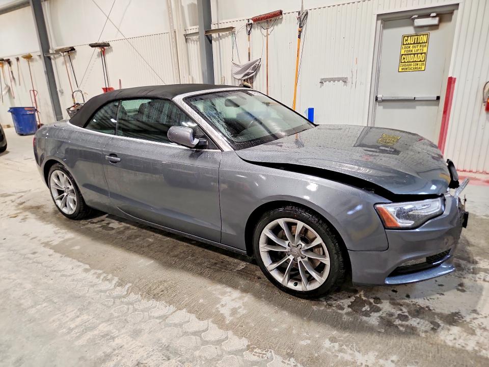 48324526 :رقم المزاد ، WAUVFAFH1DN000652 vin ، 2013 Audi A5 مزاد بيع
