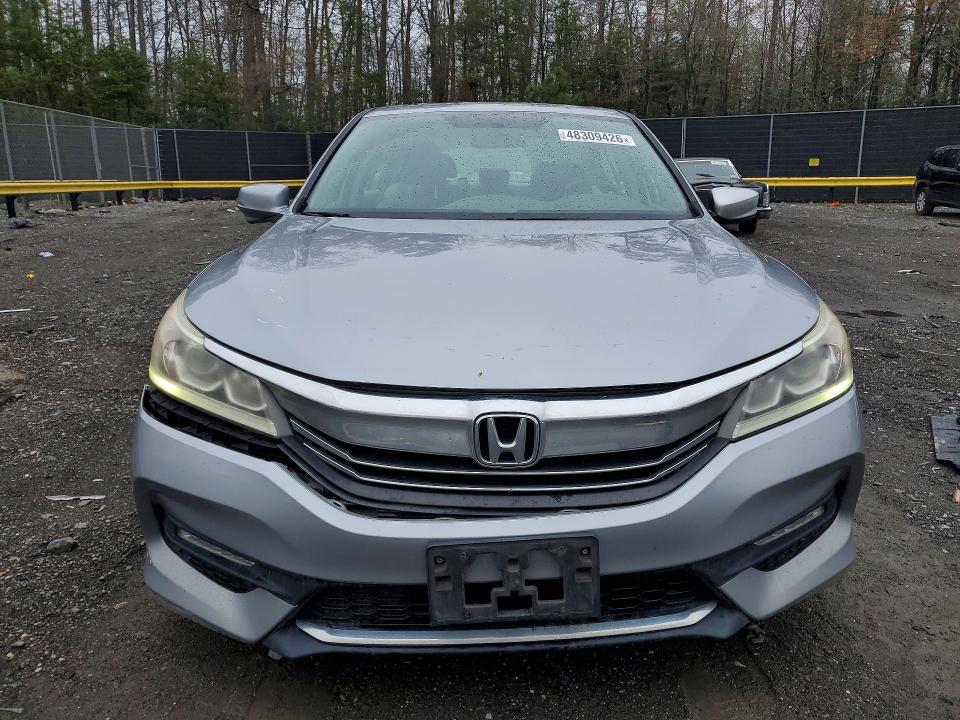 Продажа на аукционе авто 2017 Honda Accord, vin: 1HGCR2F70HA032070, номер лота: 48309426
