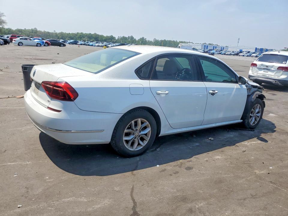 Продаж на аукціоні авто 2018 Volkswagen Passat, vin: 1VWAA7A34JC021708, номер лоту: 49583826