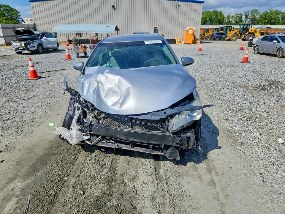 2015 Toyota Camry Hybrid მანქანა იყიდება აუქციონზე, vin: 4T1BD1FK4FU166000, აუქციონის ნომერი: 51559846
