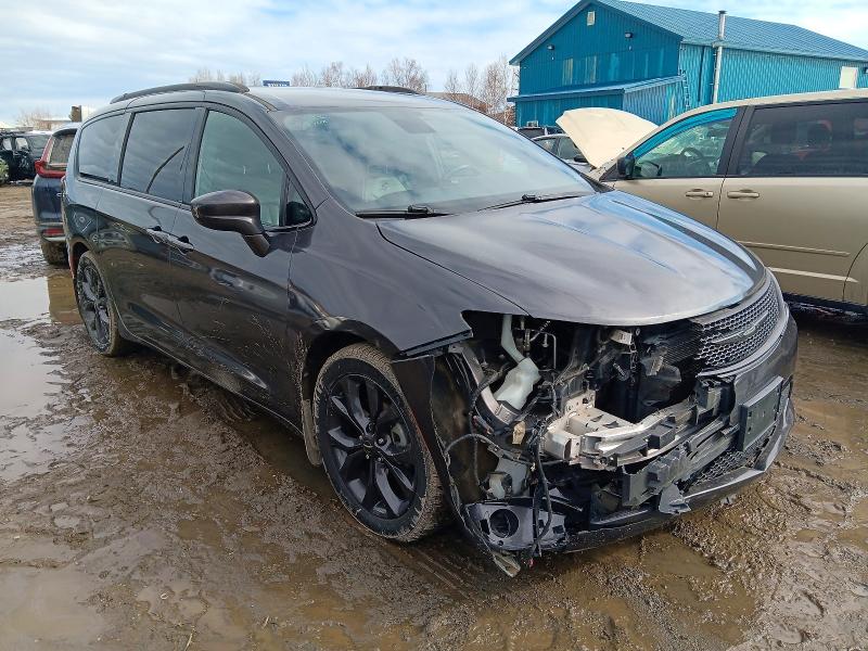 49656856 :رقم المزاد ، 2C4RC1EG4JR198146 vin ، 2018 Chrysler Pacifica مزاد بيع