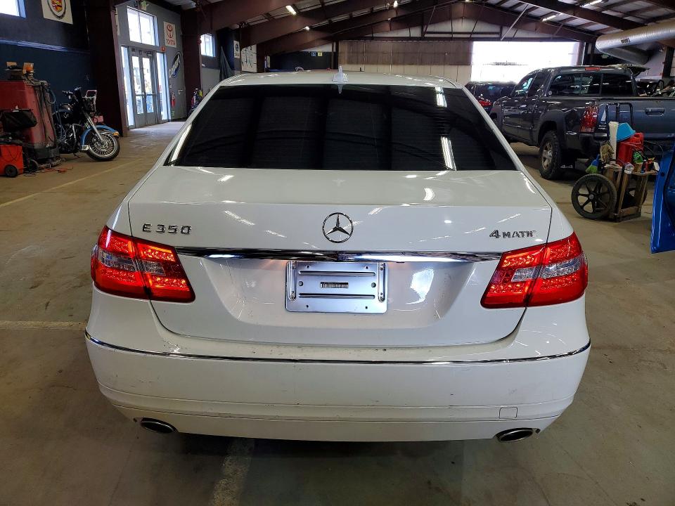49072166 :رقم المزاد ، WDDHF8HB4BA379254 vin ، 2011 Mercedes-benz E مزاد بيع