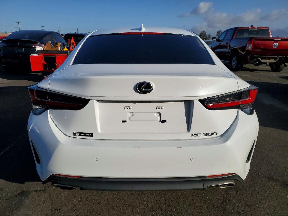 51372986 :رقم المزاد ، JTHGA5BC1M5011807 vin ، 2021 Lexus Rc 300 مزاد بيع