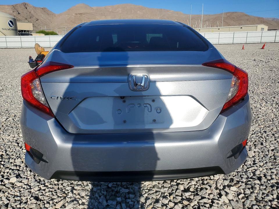 Продаж на аукціоні авто 2018 Honda Civic, vin: 19XFC2F51JE012392, номер лоту: 48765236