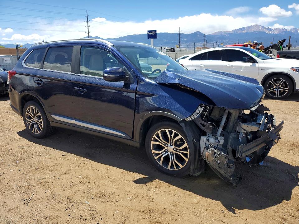 Продажа на аукционе авто 2018 Mitsubishi Outlander, vin: JA4AZ3A35JZ025102, номер лота: 50766366