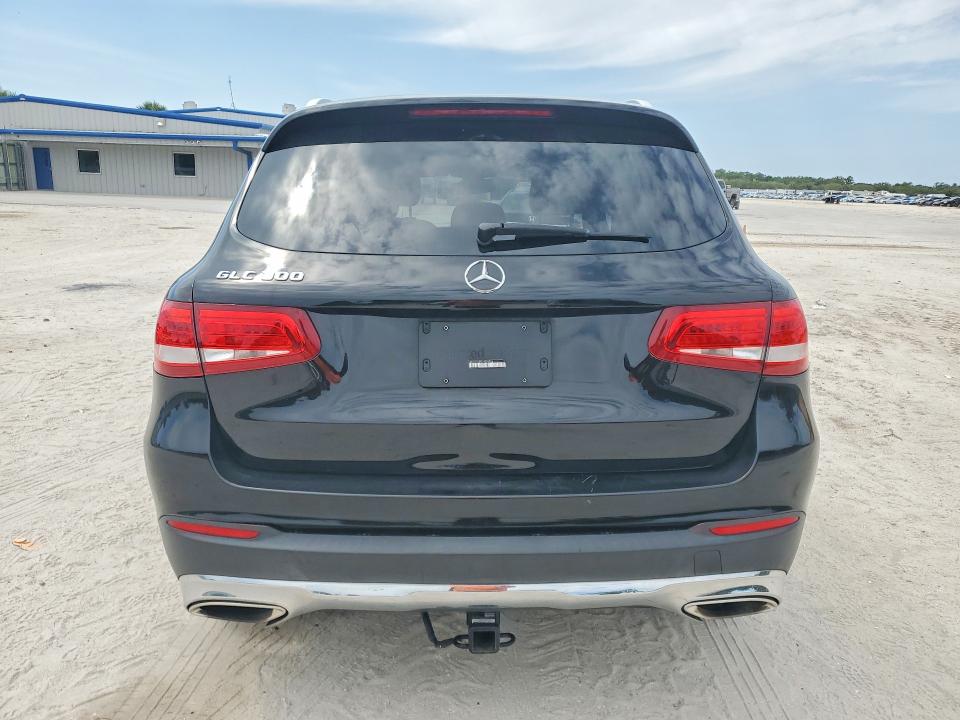 51945636 :رقم المزاد ، WDC0G4JB5JV024926 vin ، 2018 Mercedes-benz Glc مزاد بيع
