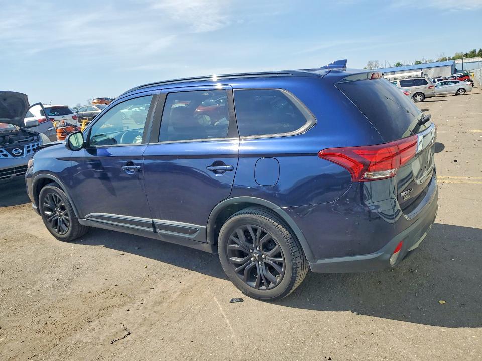 Продаж на аукціоні авто 2018 Mitsubishi Outlander, vin: JA4AZ3A38JZ067831, номер лоту: 51112346