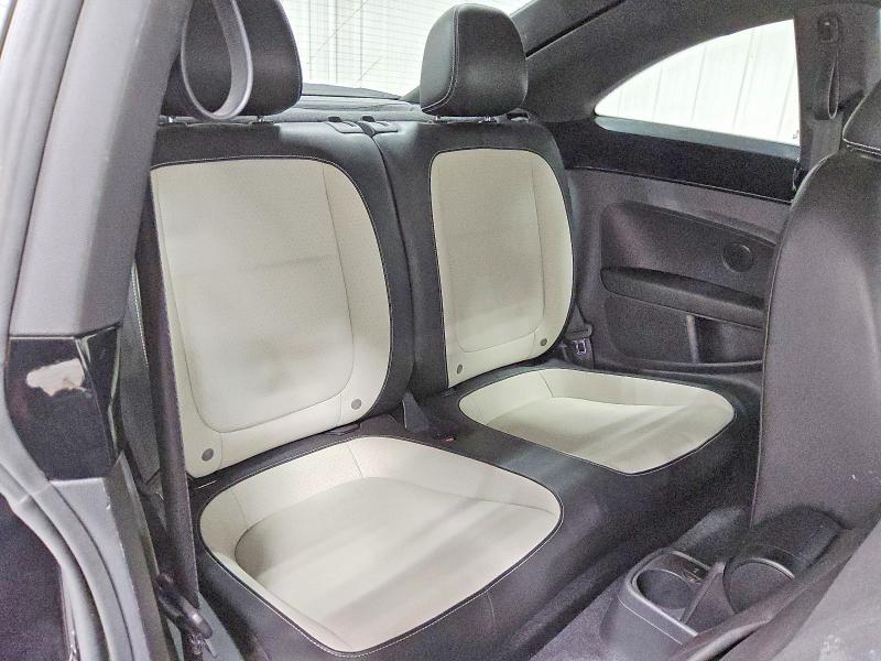 48653876 :رقم المزاد ، 3VWJ17AT0HM612496 vin ، 2017 Volkswagen Beetle مزاد بيع