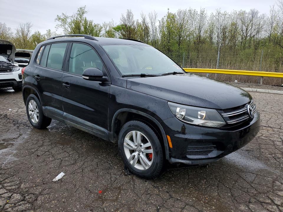 2016 Volkswagen Tiguan მანქანა იყიდება აუქციონზე, vin: WVGBV7AX9GW582763, აუქციონის ნომერი: 51360566