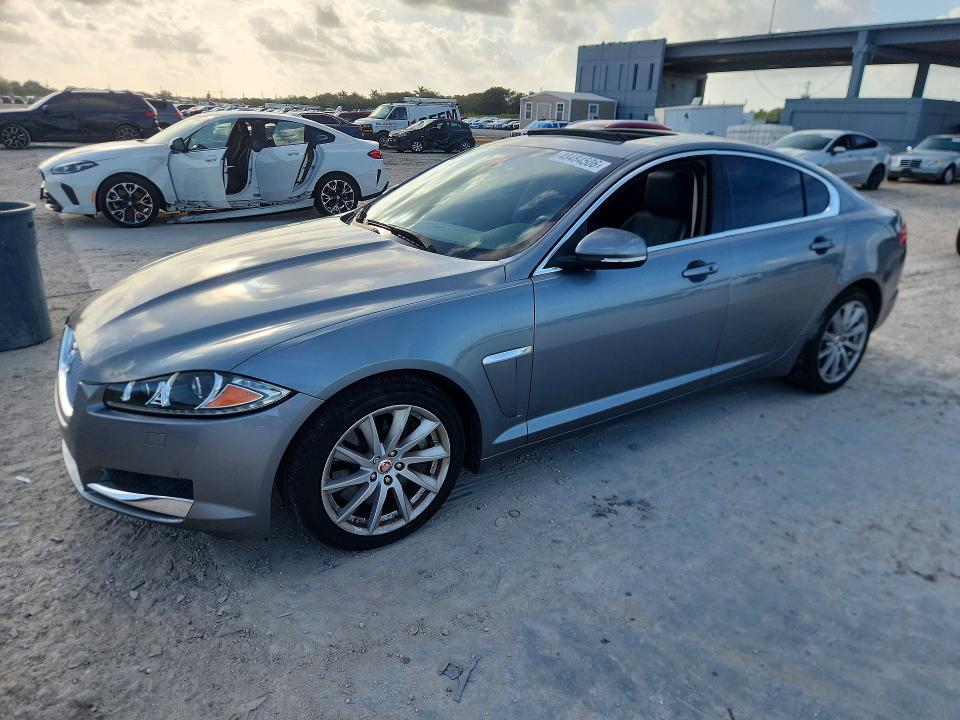 2015 Jaguar Xf მანქანა იყიდება აუქციონზე, vin: SAJWA0FSXFPU50496, აუქციონის ნომერი: 48484506