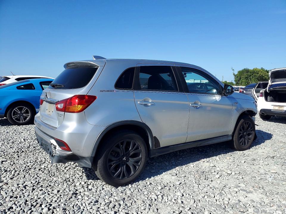 Продажа на аукционе авто 2018 Mitsubishi Outlander Sport, vin: JA4AP3AU8JU005633, номер лота: 50598956