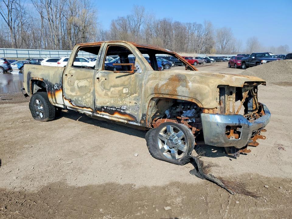 49196126 :رقم المزاد ، 1GT12SEG8HF120556 vin ، 2017 Gmc Sierra2500 مزاد بيع