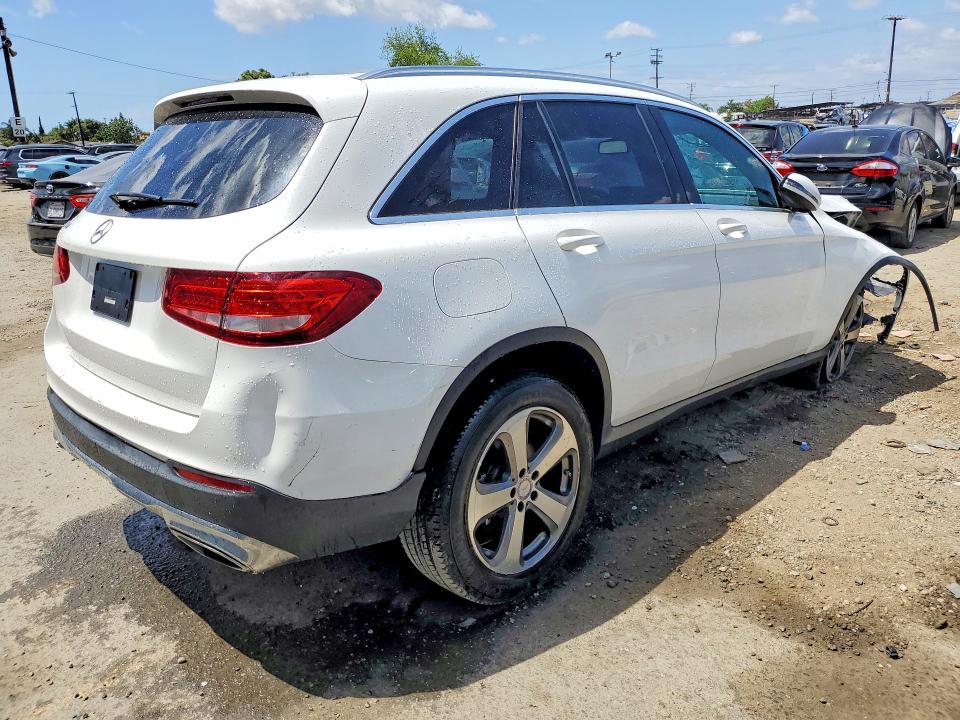 51483576 :رقم المزاد ، WDC0G4JB7HF122571 vin ، 2017 Mercedes-benz Glc مزاد بيع