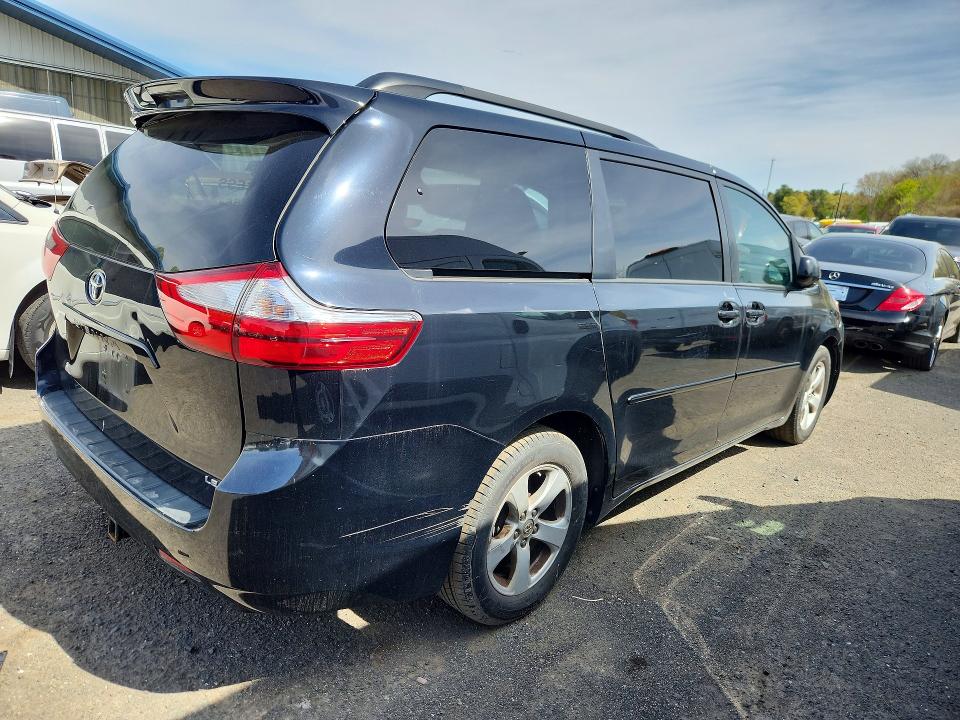 Aukcja sprzedaży 2017 Toyota Sienna, vin: 5TDKZ3DCXHS816680, numer aukcji: 51174026