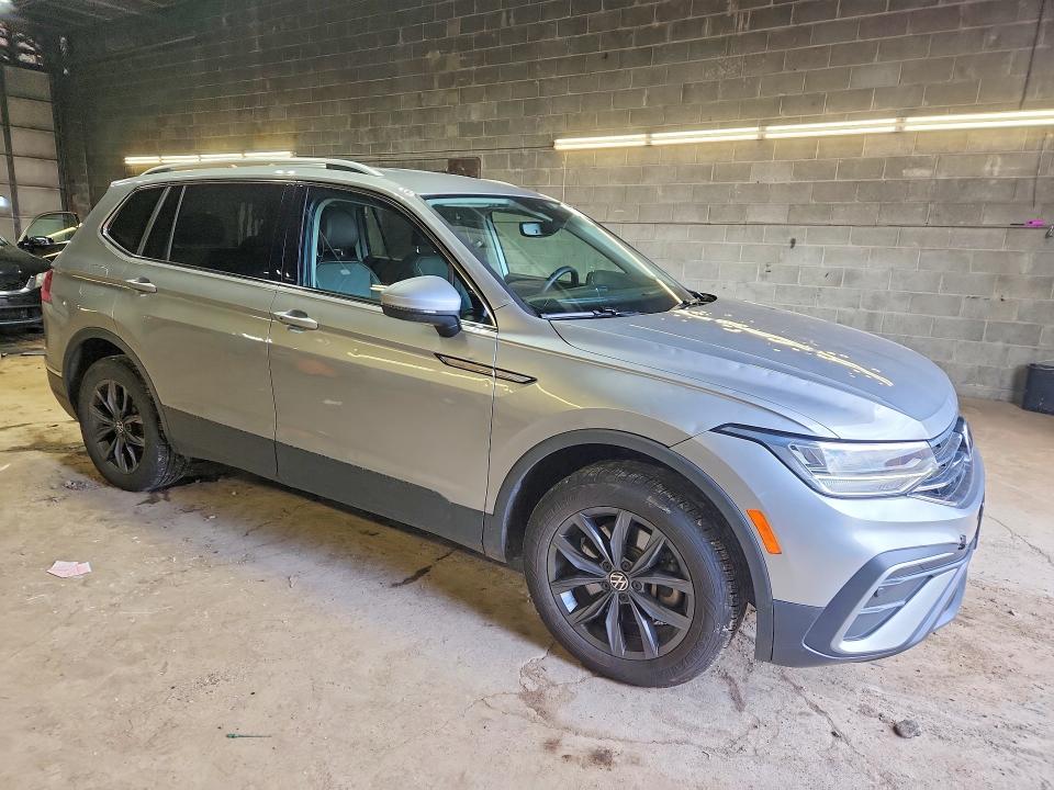 Продажа на аукционе авто 2022 Volkswagen Tiguan, vin: 3VV2B7AX8NM022809, номер лота: 49416136