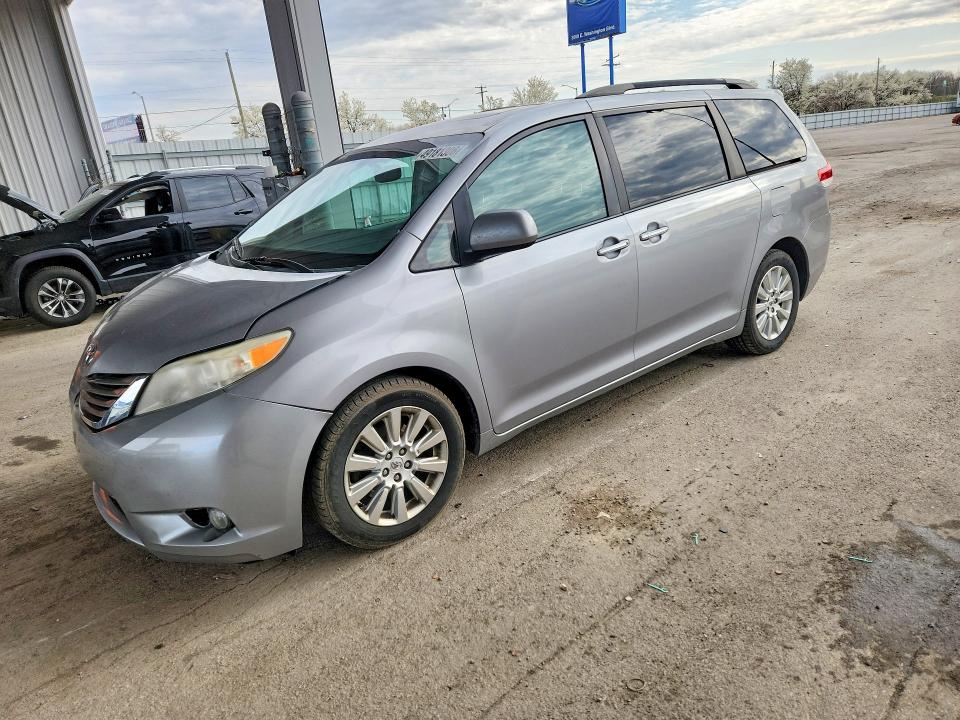 Aukcja sprzedaży 2011 Toyota Sienna, vin: 5TDDK3DC0BS001537, numer aukcji: 49181306