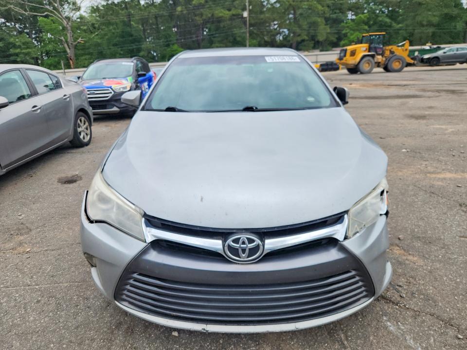 51708186 :رقم المزاد ، 4T1BF1FK2HU397653 vin ، 2017 Toyota Camry مزاد بيع