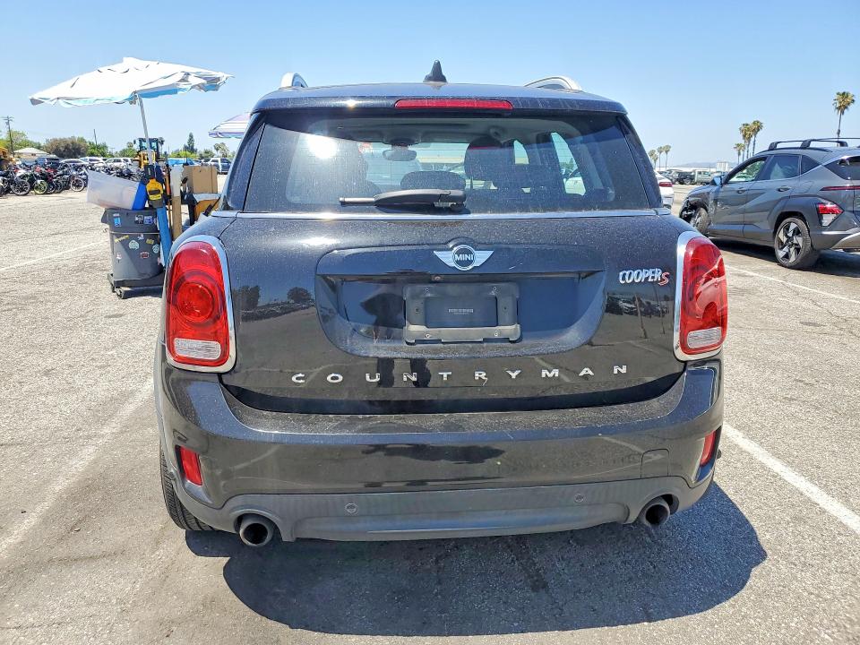 Продаж на аукціоні авто 2018 Mini Cooper, vin: WMZYT3C37J3E93745, номер лоту: 50874276