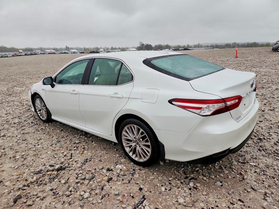 2018 Toyota Camry Hybrid მანქანა იყიდება აუქციონზე, vin: 4T1B21HK0JU007535, აუქციონის ნომერი: 50523676