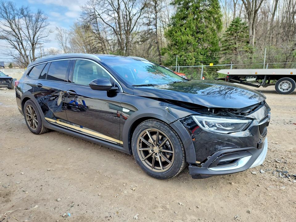 49669486 :رقم المزاد ، W04GU8SX5K1002555 vin ، 2019 Buick Regal Tourx مزاد بيع