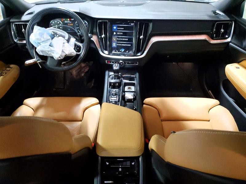 49001086 :رقم المزاد ، 7JRA22TL9KG015365 vin ، 2019 Volvo S60 مزاد بيع