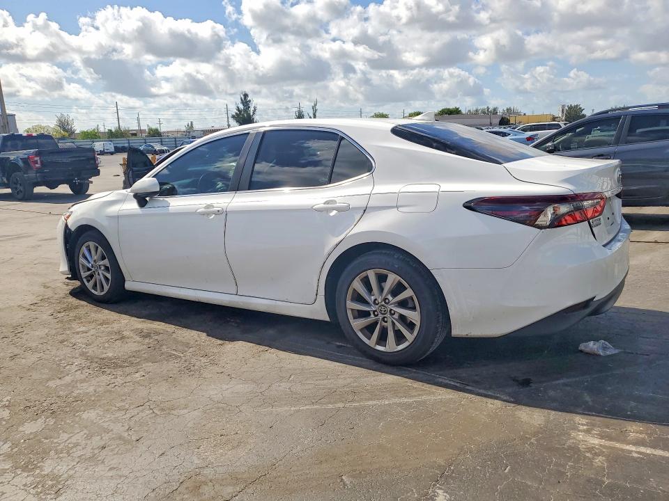 Продажа на аукционе авто 2021 Toyota Camry, vin: 4T1C11AK2MU559625, номер лота: 51497916