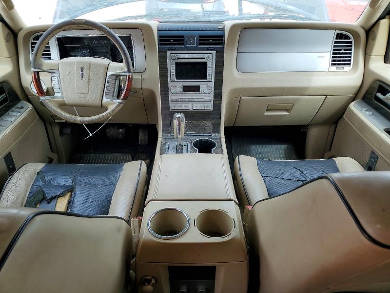 2008 Lincoln Townhouse Navigator მანქანა იყიდება აუქციონზე, vin: 5LMFU27518LJ04950, აუქციონის ნომერი: 49223686