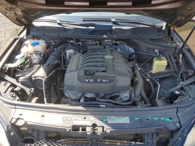 50592506 :رقم المزاد ، WVGEF9BP3ED001206 vin ، 2014 Volkswagen Touareg مزاد بيع