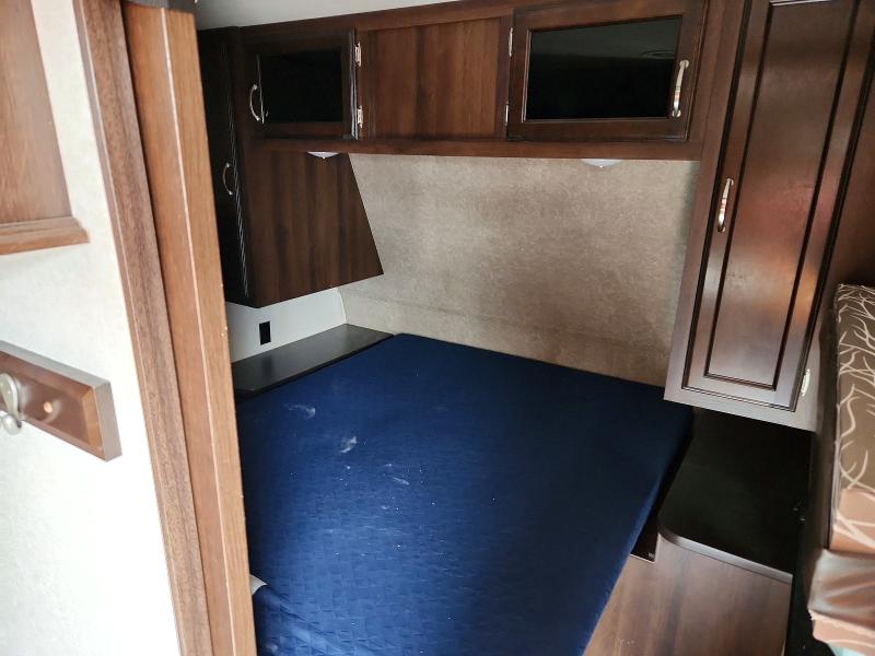 51412036 :رقم المزاد ، 1UJBJ0BR4J1TC0298 vin ، 2018 Jayco Jay Flight مزاد بيع