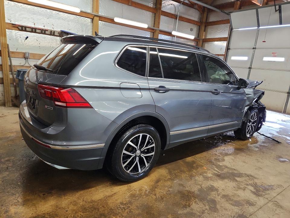 50230156 :رقم المزاد ، 3VV2B7AX4MM032607 vin ، 2021 Volkswagen Tiguan مزاد بيع