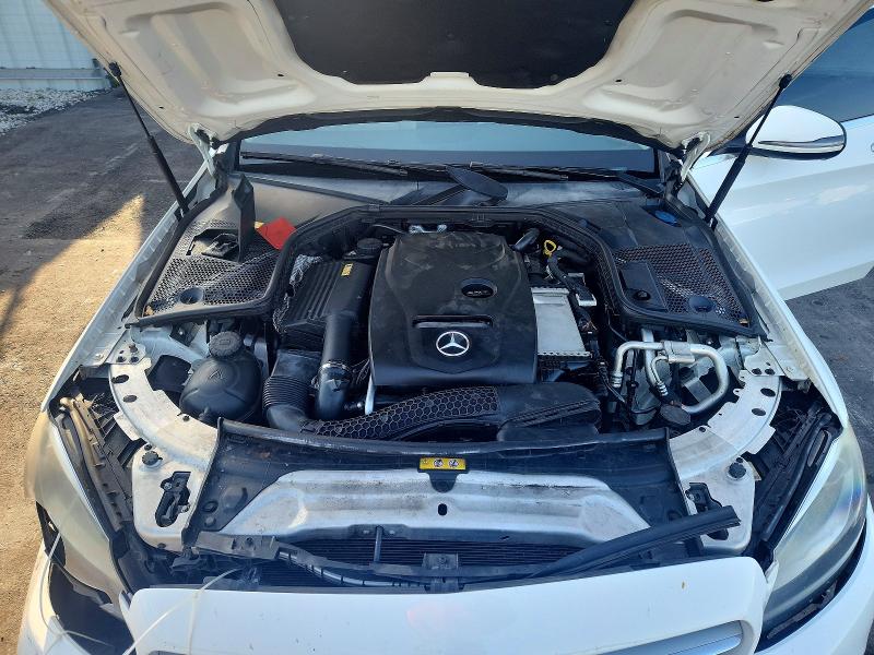 50573006 :رقم المزاد ، 55SWF4JB8GU158676 vin ، 2016 Mercedes-benz C مزاد بيع