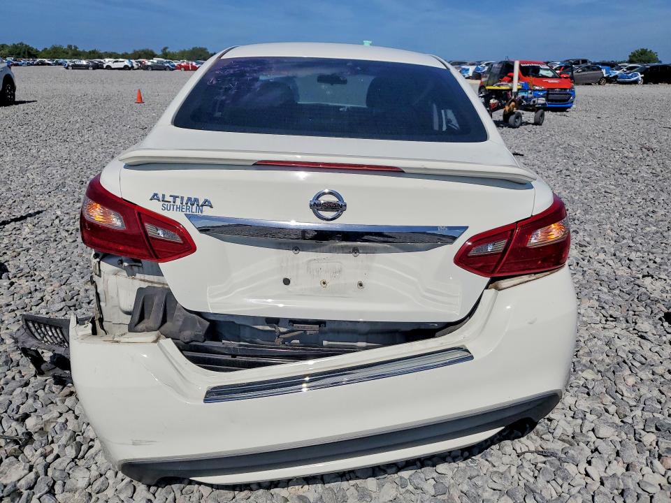 2018 Nissan Altima მანქანა იყიდება აუქციონზე, vin: 1N4AL3AP1JC140623, აუქციონის ნომერი: 49742166
