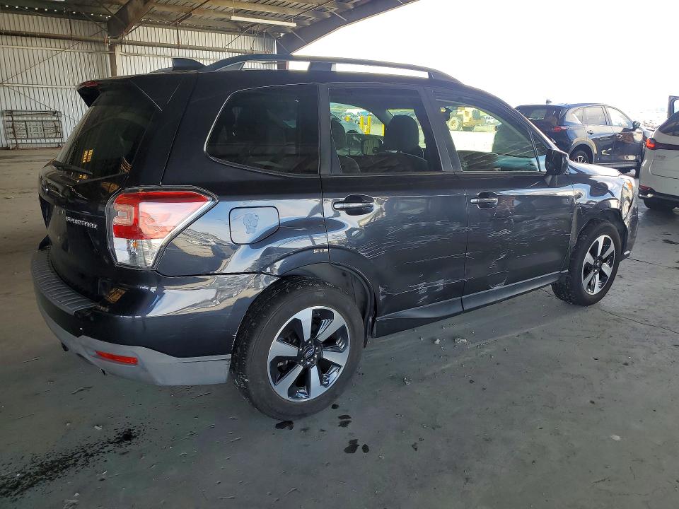 49020696 :رقم المزاد ، JF2SJAJC0JH456900 vin ، 2018 Subaru Forester مزاد بيع