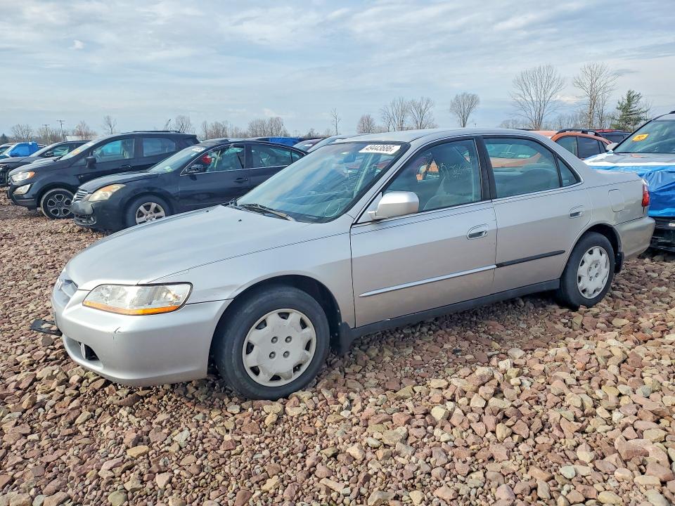 Продаж на аукціоні авто 2000 Honda Accord, vin: 1HGCG6554YA106930, номер лоту: 49443686