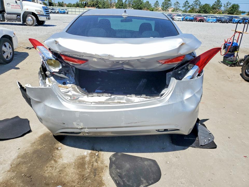 2013 Hyundai Elantra მანქანა იყიდება აუქციონზე, vin: 5NPDH4AE7DH435456, აუქციონის ნომერი: 50097606